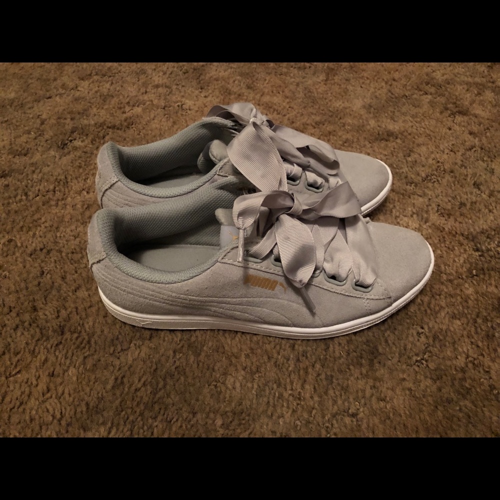 Vikky Ribbon Pumas - Picture 1 of 6